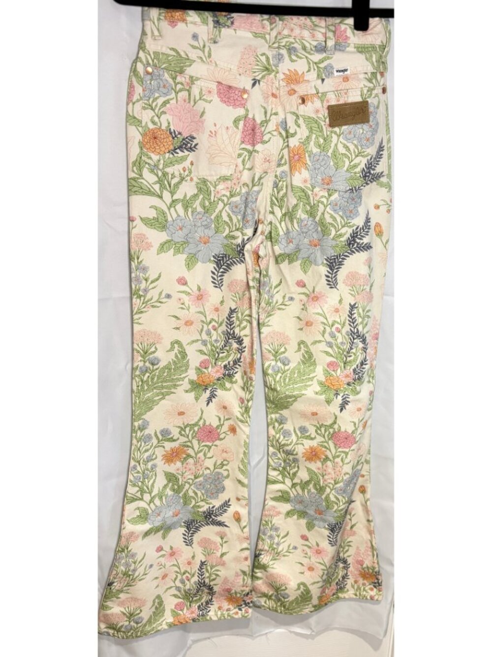 Wrangler Wanderer 626 High-Rise Flare Jeans | Women's W28 L34 - Picture 2 of 4